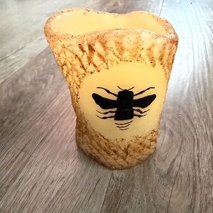 Rustic electric bee candle